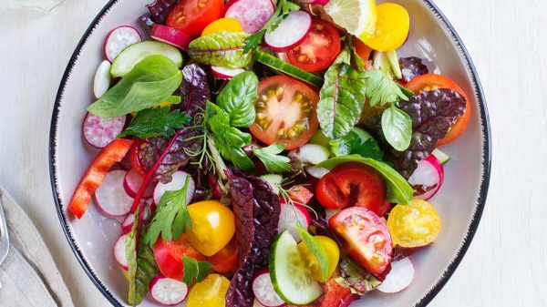 Fresh vegetable salad for NAFLD Diet